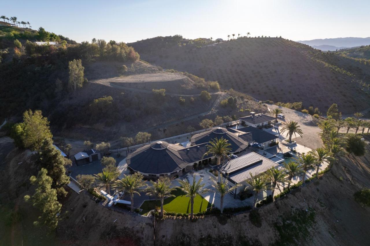 Iron Mansion Private Resort-Event Space 12000 Ft! Temecula Esterno foto